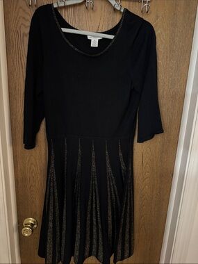 Liz Claiborne Knit Black Long Sleeve Dress with Gold Sparkle Stripe Skirt